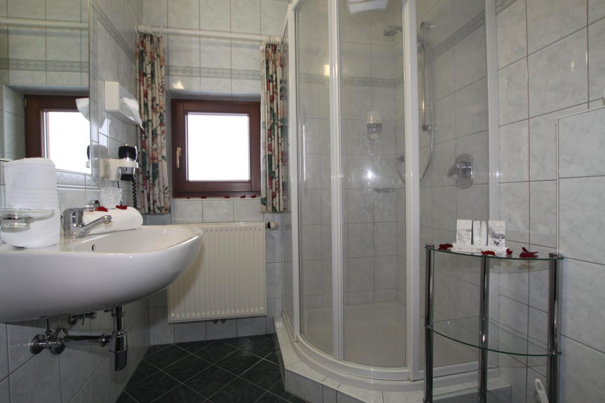 Gast- Und Ferienhof Christler Tux Exterior photo